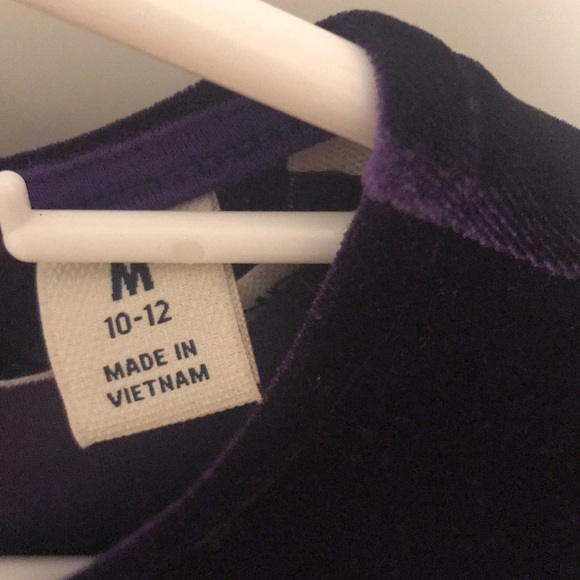 Elegant Purple Velvet Dress by Lands End, size 10-12 - Picture 2 of 4